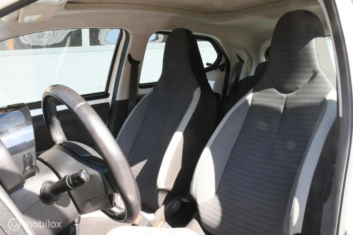 1.0 VVT-i x-play|AIRCO|CARPLAY|OPENDAK