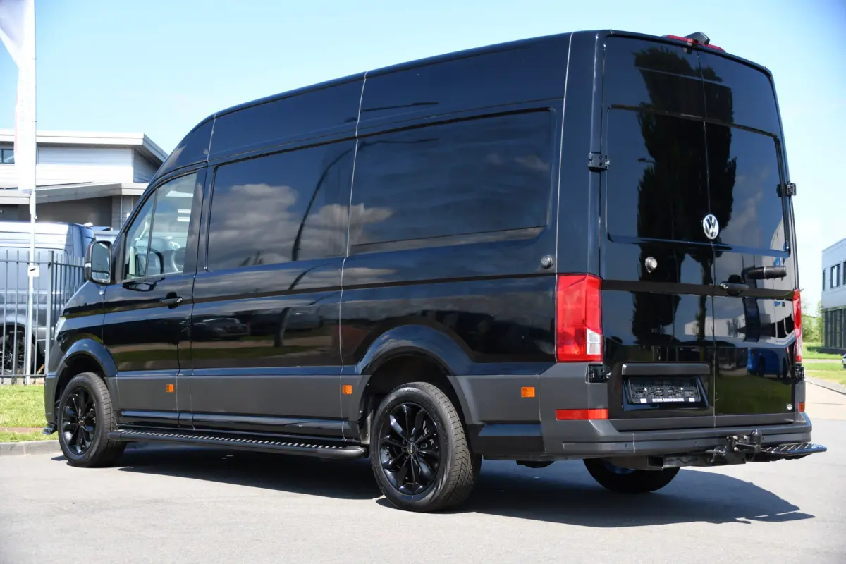 35 2.0 TDI L3H3 RWD Black Edition Camera, Adaptieve Cruise, 3500kg Trekhaak, Automaat, LED, Geveerde stoel, 164pk, Massage stoel, Uniek!