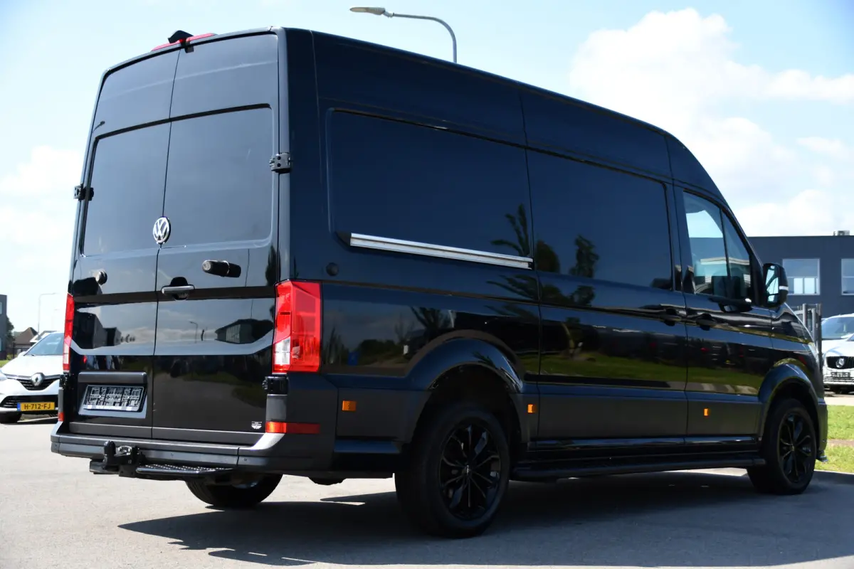 35 2.0 TDI L3H3 RWD Black Edition Camera, Adaptieve Cruise, 3500kg Trekhaak, Automaat, LED, Geveerde stoel, 164pk, Massage stoel, Uniek!