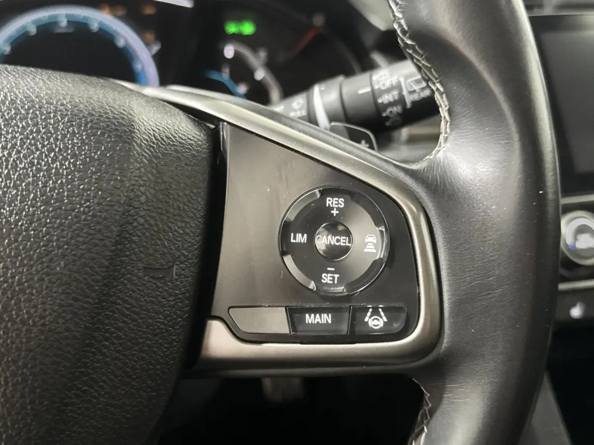 1.0 i-VTEC Executive|PANO|KEYLESS|LANE ASSIST