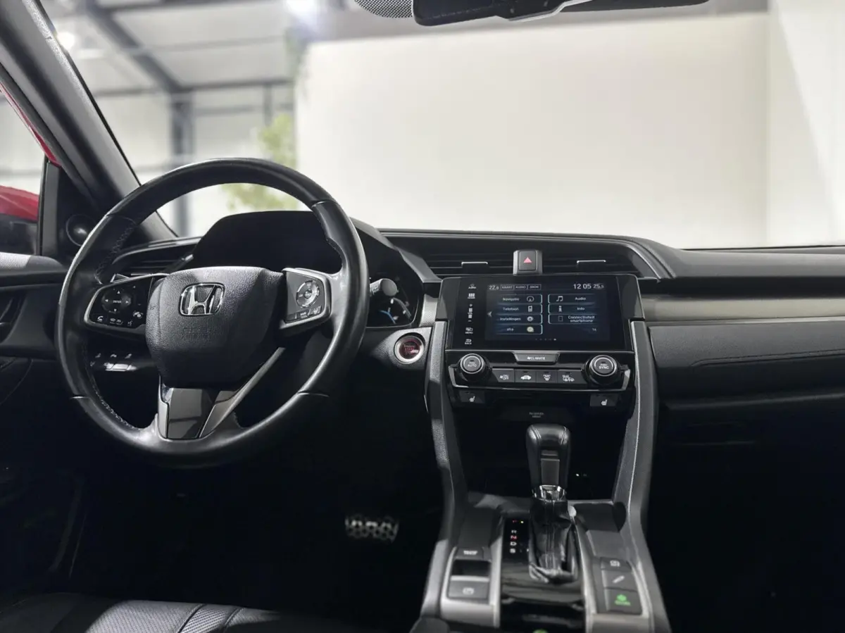 1.0 i-VTEC Executive|PANO|KEYLESS|LANE ASSIST