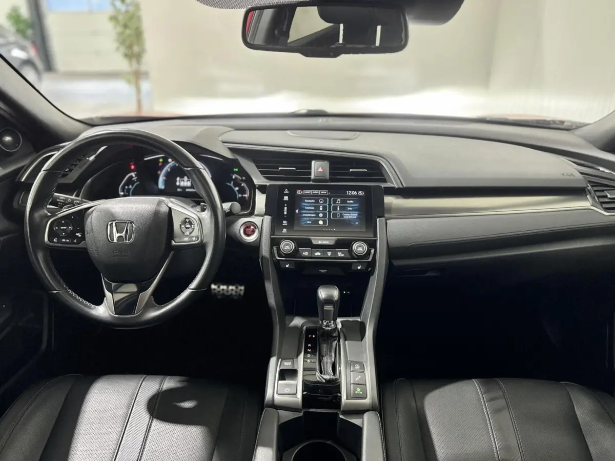 1.0 i-VTEC Executive|PANO|KEYLESS|LANE ASSIST