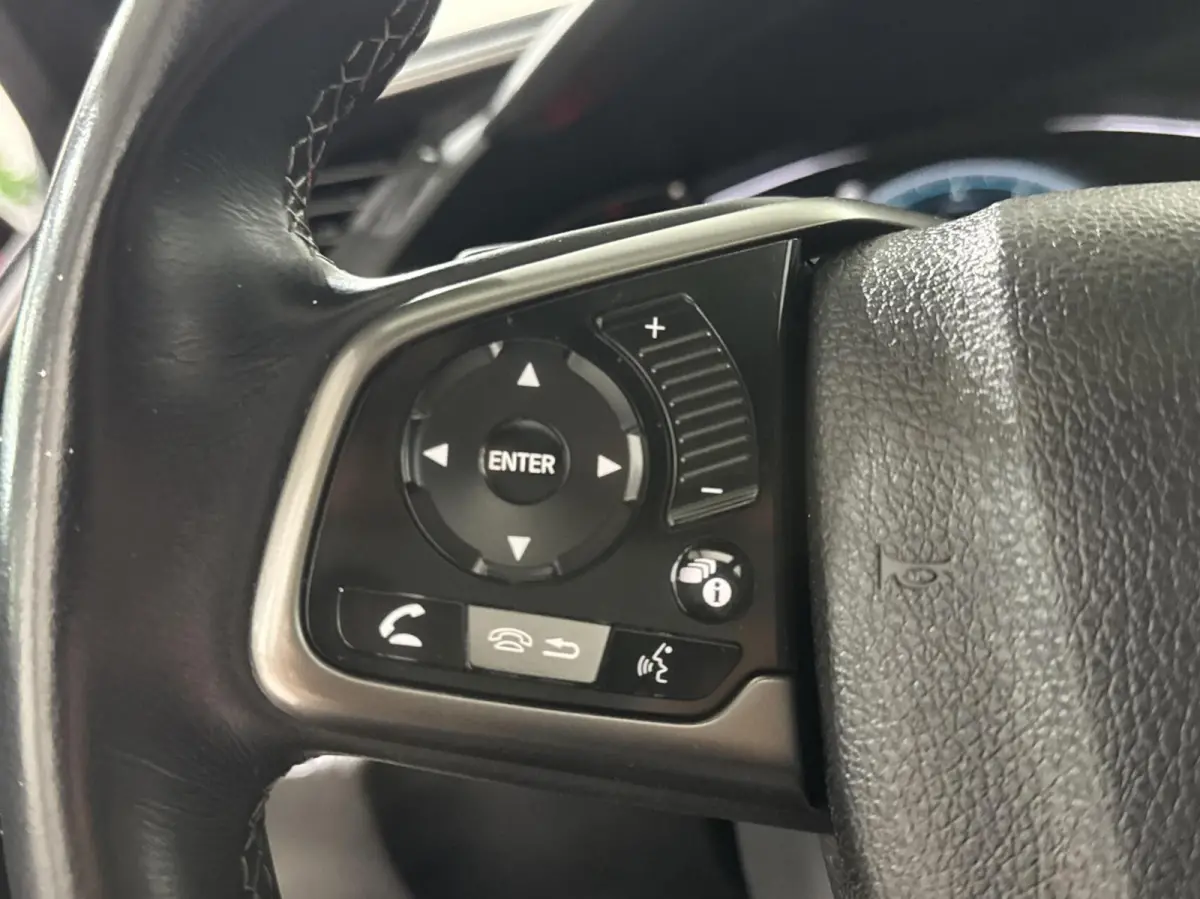 1.0 i-VTEC Executive|PANO|KEYLESS|LANE ASSIST
