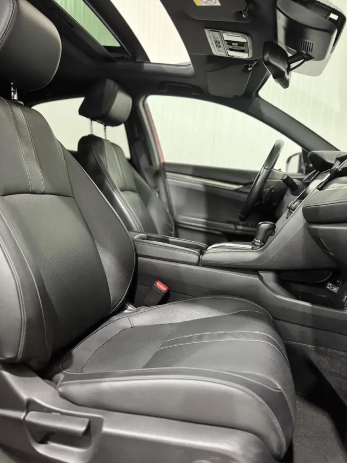 1.0 i-VTEC Executive|PANO|KEYLESS|LANE ASSIST