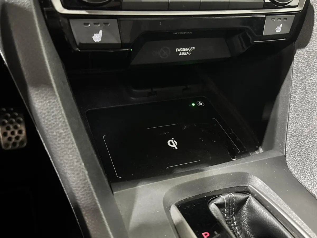 1.0 i-VTEC Executive|PANO|KEYLESS|LANE ASSIST