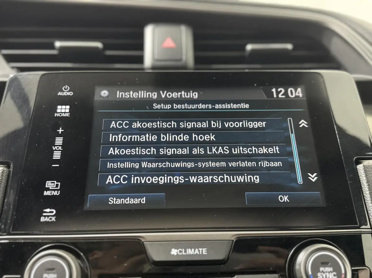 1.0 i-VTEC Executive|PANO|KEYLESS|LANE ASSIST