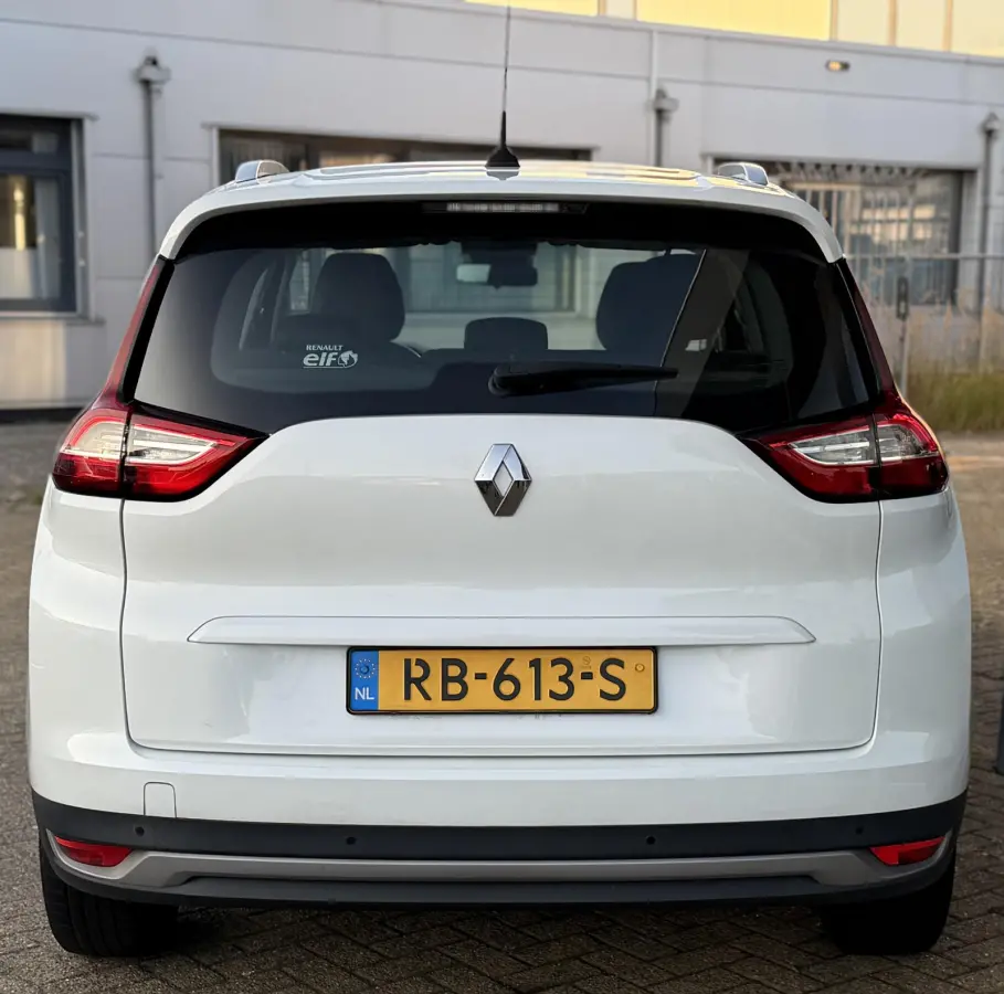 1.2 TCe Zen 116PK | NL AUTO | NAP | Carplay | Parkeersensoren Voor en Achter | Navigatie | Climate Control | Cruise Control | 20 Inch Lichtmetalen Velgen |