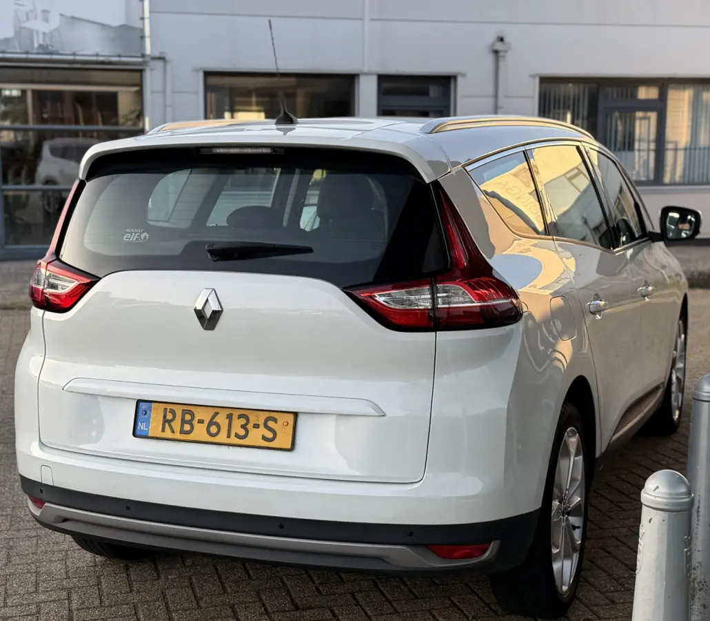 1.2 TCe Zen 116PK | NL AUTO | NAP | Carplay | Parkeersensoren Voor en Achter | Navigatie | Climate Control | Cruise Control | 20 Inch Lichtmetalen Velgen |