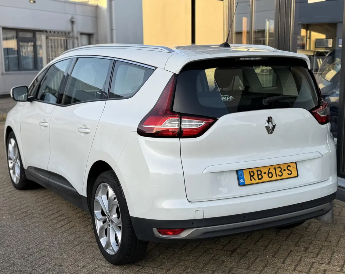 1.2 TCe Zen 116PK | NL AUTO | NAP | Carplay | Parkeersensoren Voor en Achter | Navigatie | Climate Control | Cruise Control | 20 Inch Lichtmetalen Velgen |
