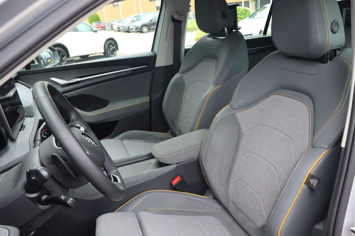 1.5 TSI MHEV Business Edition | Achteruitrijcamera | Crew Protect Assist | Cruise control met speedlimiter