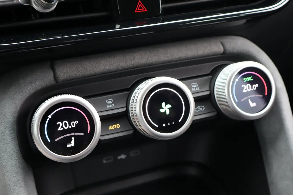1.5 TSI MHEV Business Edition | Achteruitrijcamera | Crew Protect Assist | Cruise control met speedlimiter