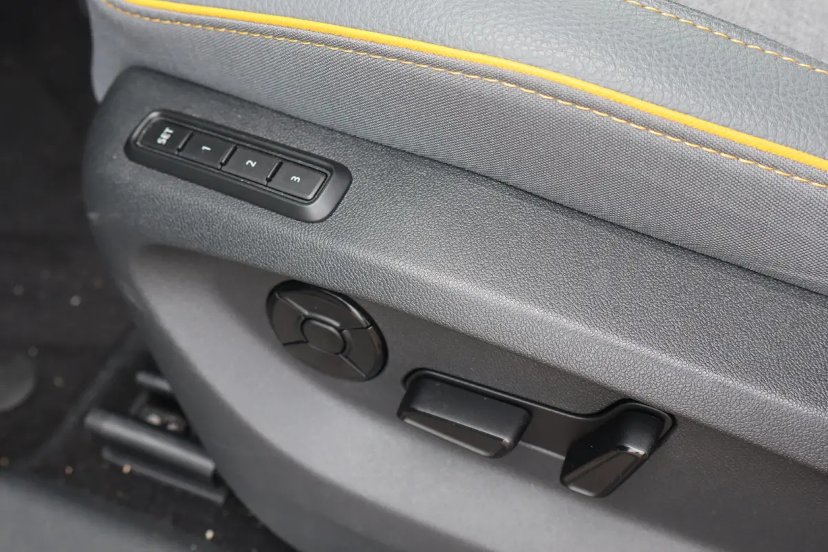 1.5 TSI MHEV Business Edition | Achteruitrijcamera | Crew Protect Assist | Cruise control met speedlimiter