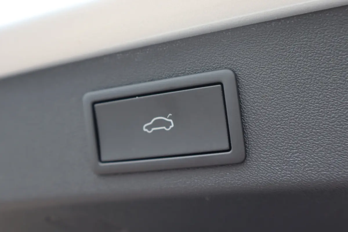 1.5 TSI MHEV Business Edition | Achteruitrijcamera | Crew Protect Assist | Cruise control met speedlimiter