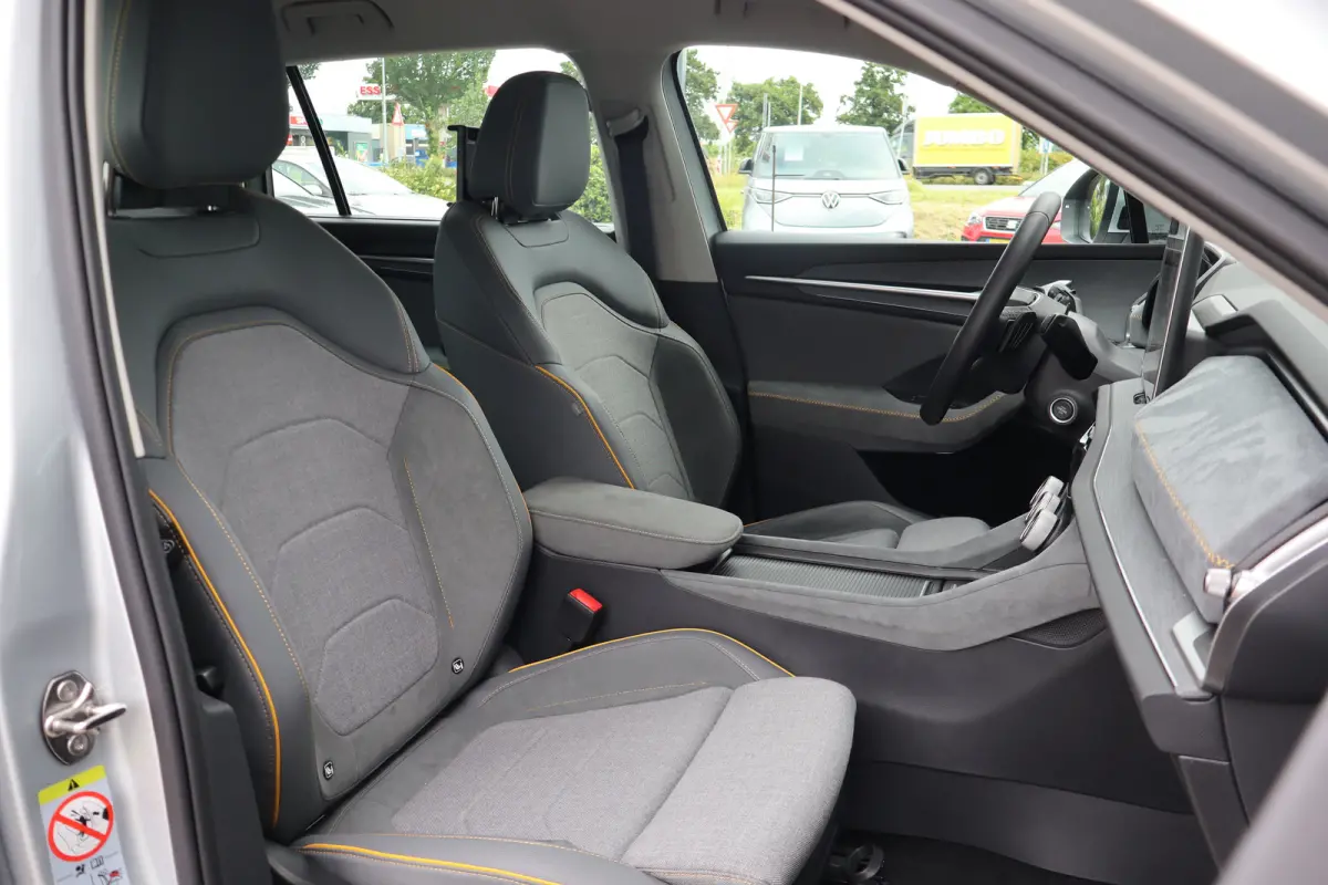 1.5 TSI MHEV Business Edition | Achteruitrijcamera | Crew Protect Assist | Cruise control met speedlimiter