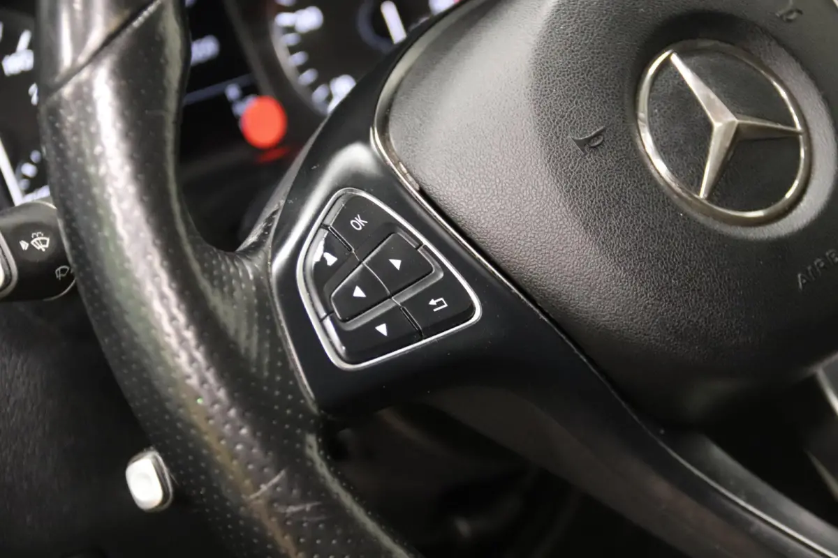 116 CDI AUTOMAAT DUBBELE SCHUIFDUR TREKHAAK