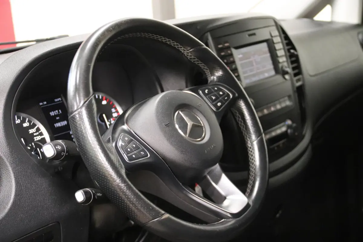 116 CDI AUTOMAAT DUBBELE SCHUIFDUR TREKHAAK