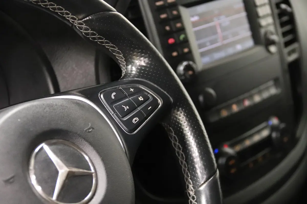 116 CDI AUTOMAAT DUBBELE SCHUIFDUR TREKHAAK