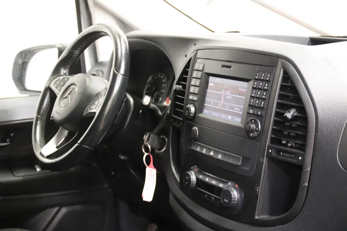 116 CDI AUTOMAAT DUBBELE SCHUIFDUR TREKHAAK