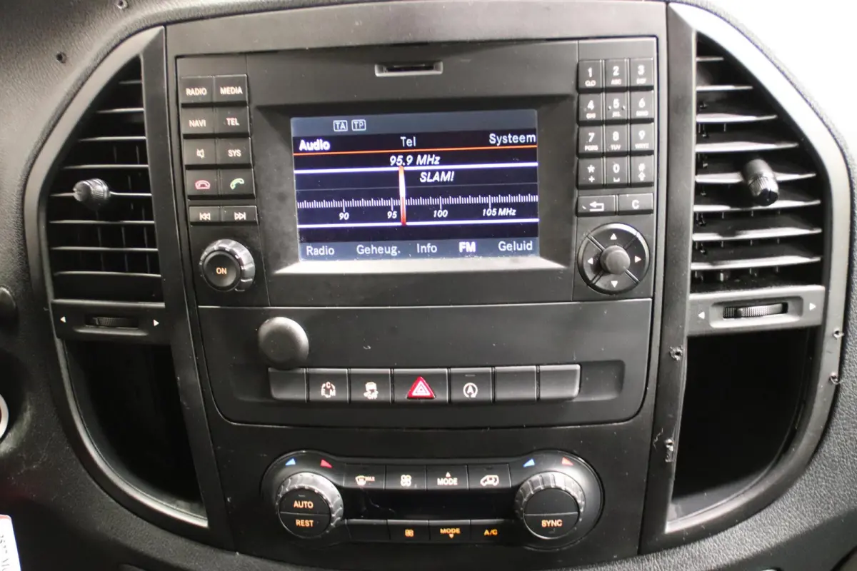 116 CDI AUTOMAAT DUBBELE SCHUIFDUR TREKHAAK