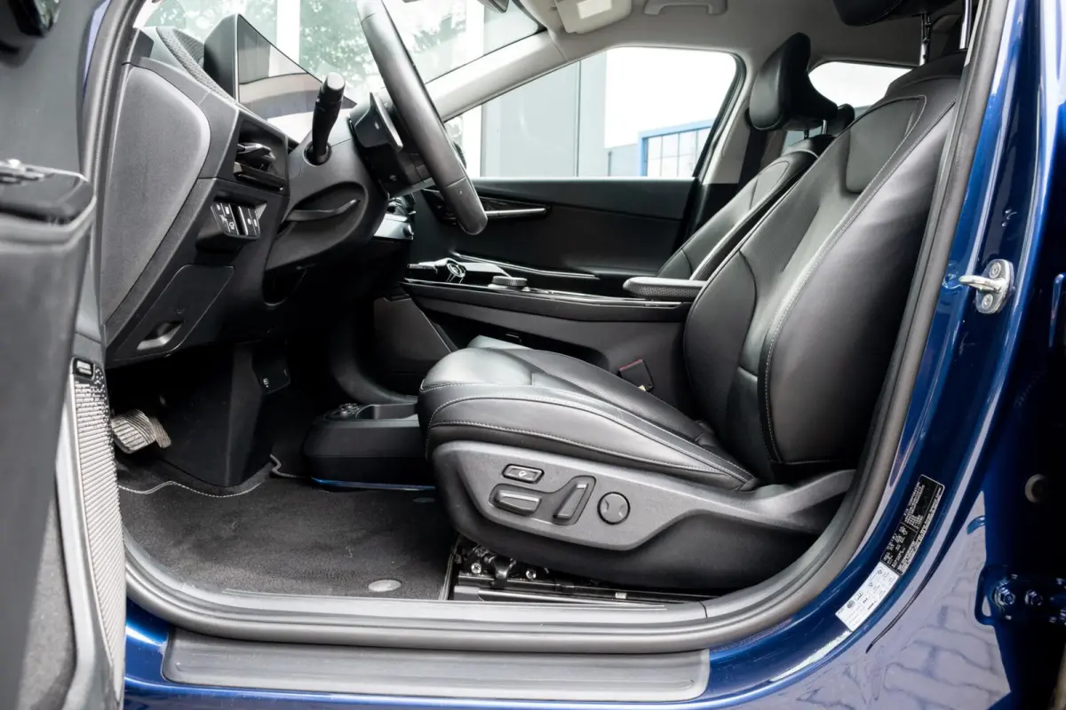 Plus 77.4 kWh 3-FASE|100% SOH|1E EIGENAAR|AFN. TREKHAAK|STOEL-STUUR VERWARMD|STOELVERKOELING|ADAPT. CRUISE|MEMORY SEATS