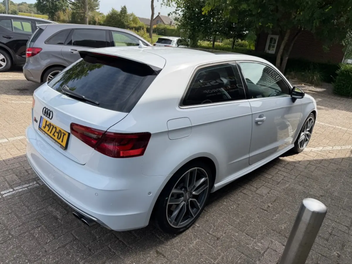 S3