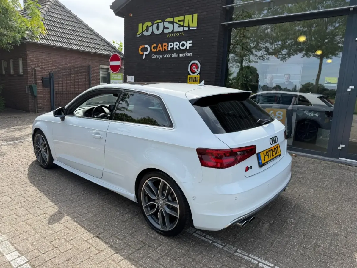 S3