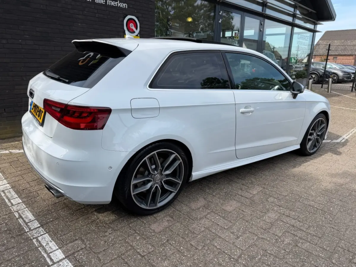 S3