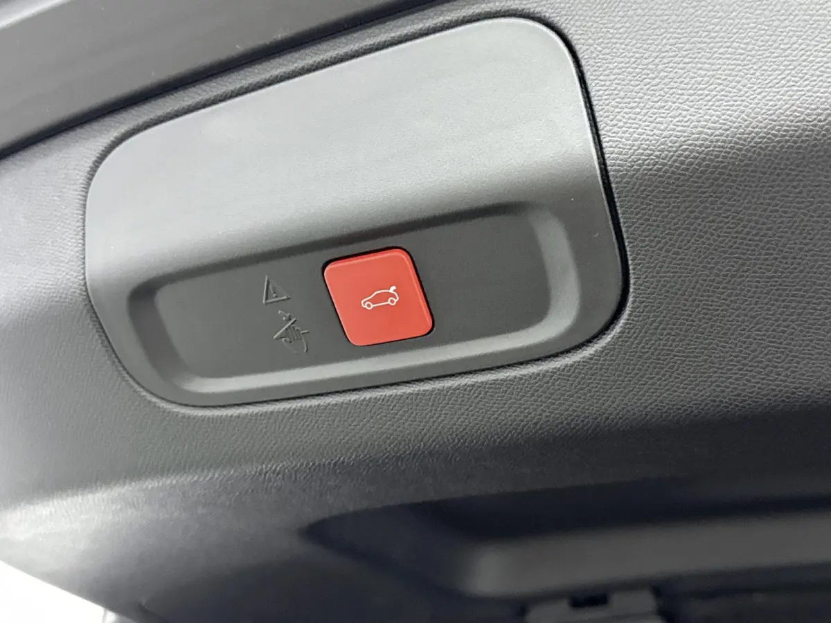 GT Exclusive 58 kWh 213pk | Demo deal! | Lederen bekleding | Schuif- / kanteldak | Adaptieve cruise control | Elektrische achterklep |