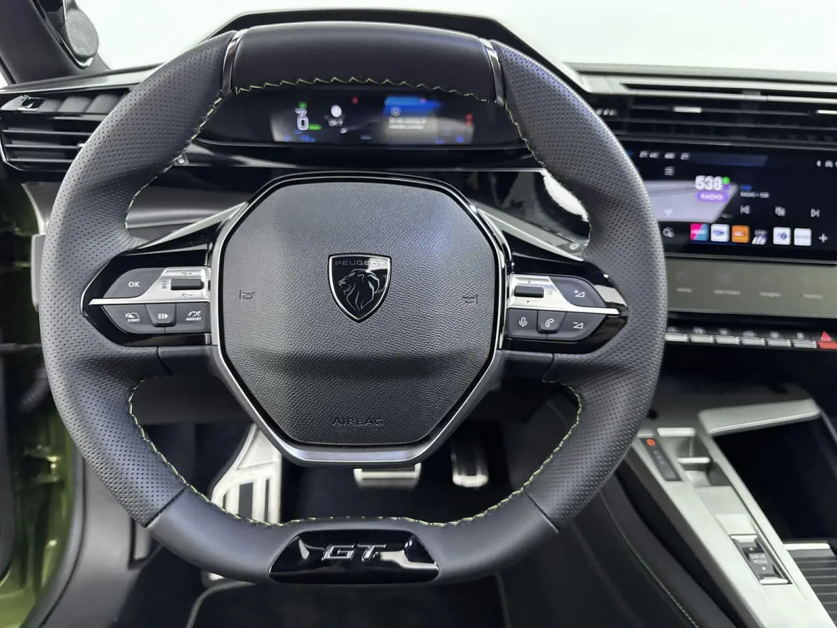 GT Exclusive 58 kWh 213pk | Demo deal! | Lederen bekleding | Schuif- / kanteldak | Adaptieve cruise control | Elektrische achterklep |