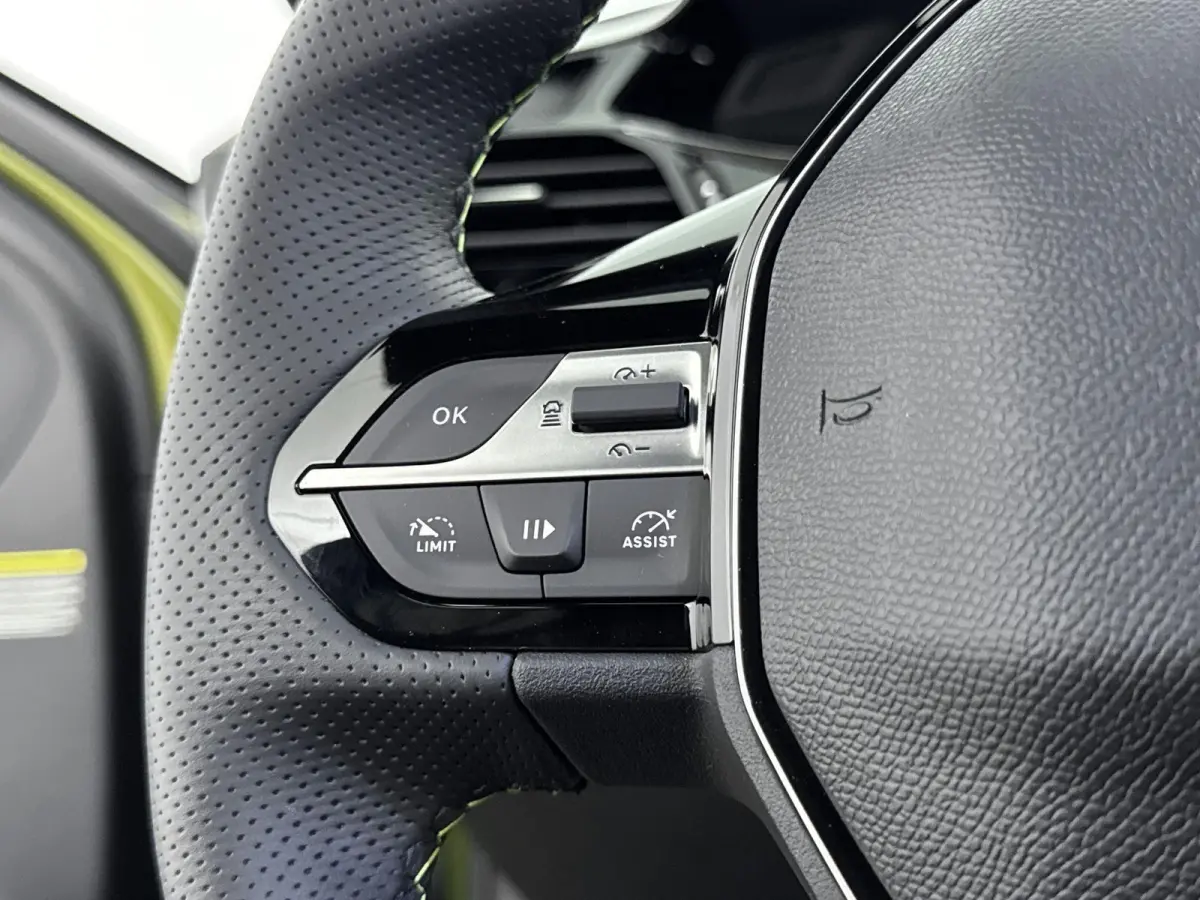 GT Exclusive 58 kWh 213pk | Demo deal! | Lederen bekleding | Schuif- / kanteldak | Adaptieve cruise control | Elektrische achterklep |