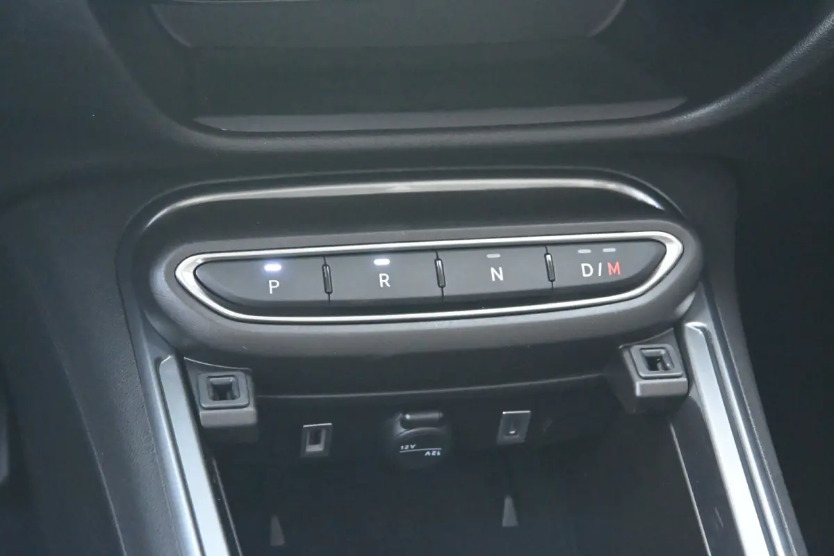 1.2 Hybrid ICON 145pk VOORRAAD-ACTIE! | 8 Jaar Fabrieksgarantie | Carplay | Parkeersensoren | All-seasonbanden | LED
