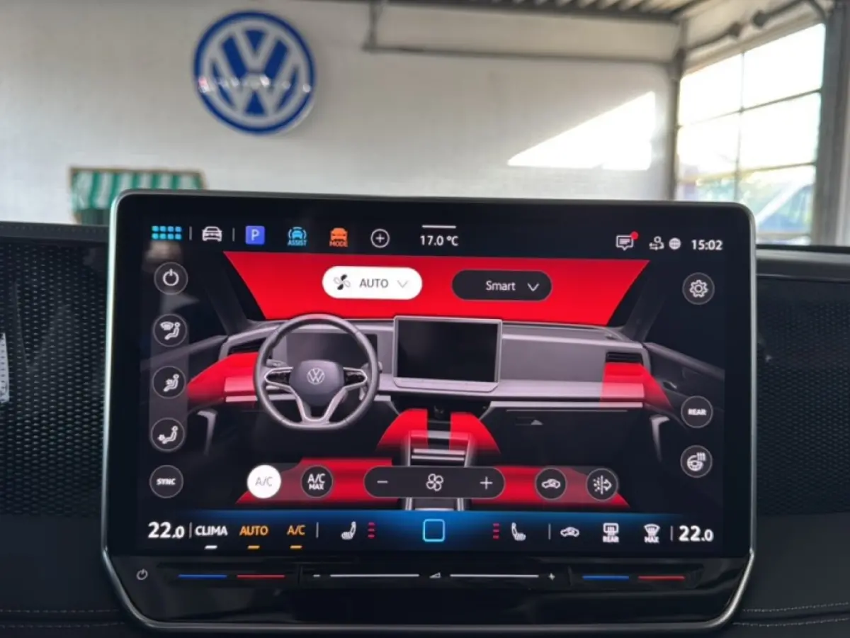 2.0 TDI LIFE TREKHAAK/360-CAMERA/ELEK-KLEP/ACC/STOEL+STUURVERW