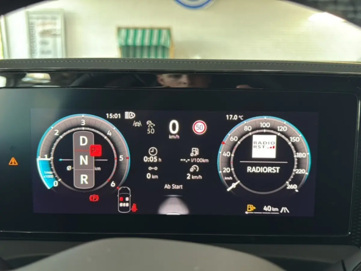 2.0 TDI LIFE TREKHAAK/360-CAMERA/ELEK-KLEP/ACC/STOEL+STUURVERW