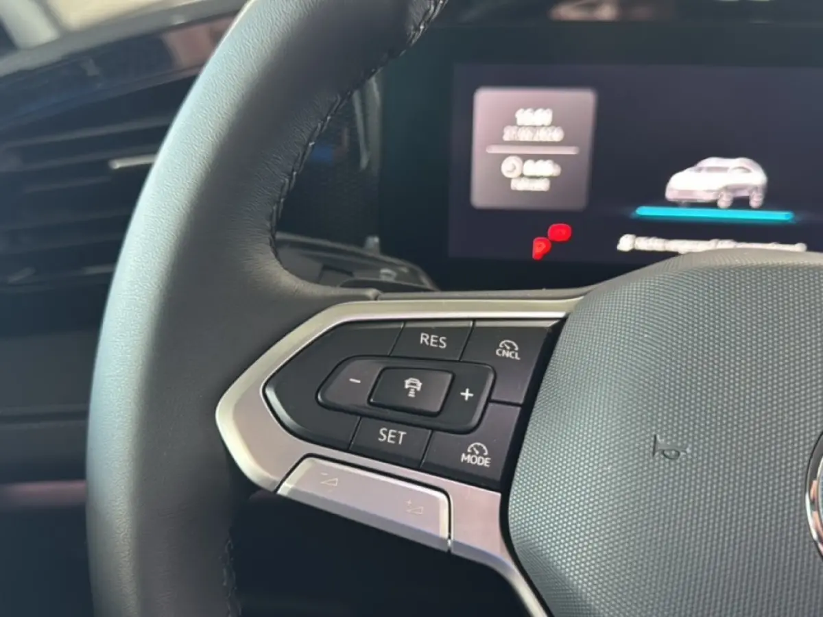 2.0 TDI LIFE TREKHAAK/360-CAMERA/ELEK-KLEP/ACC/STOEL+STUURVERW