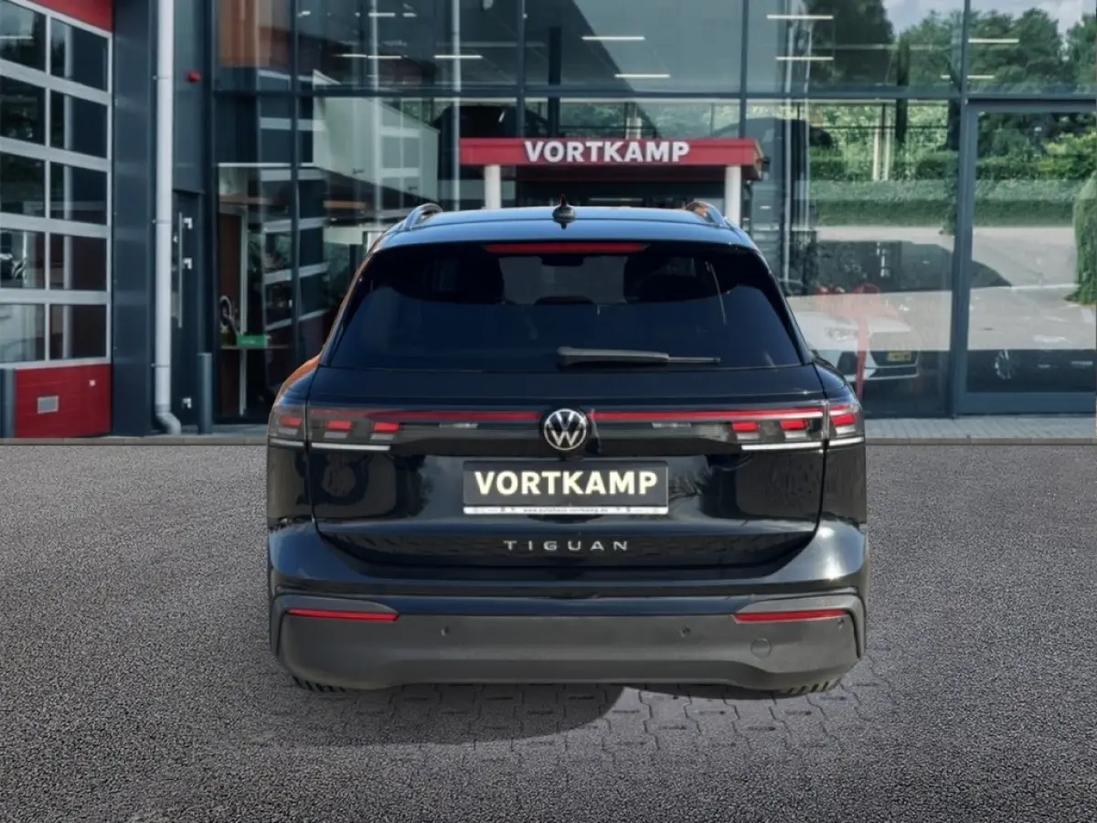 2.0 TDI LIFE TREKHAAK/360-CAMERA/ELEK-KLEP/ACC/STOEL+STUURVERW