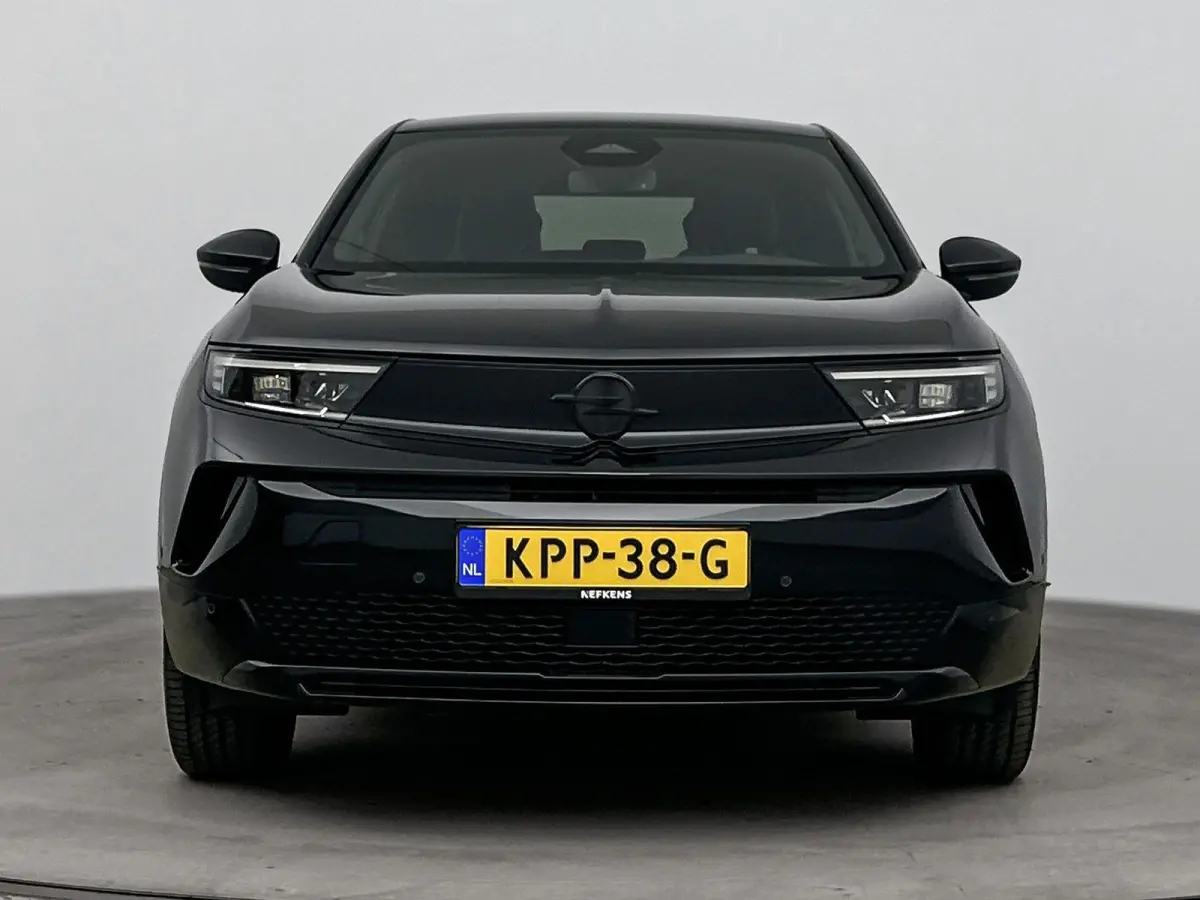 GS 54 kWh | ACCU 97% | Dodehoekdetectie | Navigatie | Adaptieve cruise control | Lichtmetalen velgen |