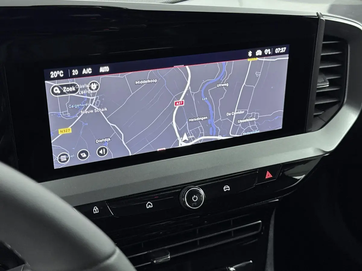 GS 54 kWh | ACCU 97% | Dodehoekdetectie | Navigatie | Adaptieve cruise control | Lichtmetalen velgen |