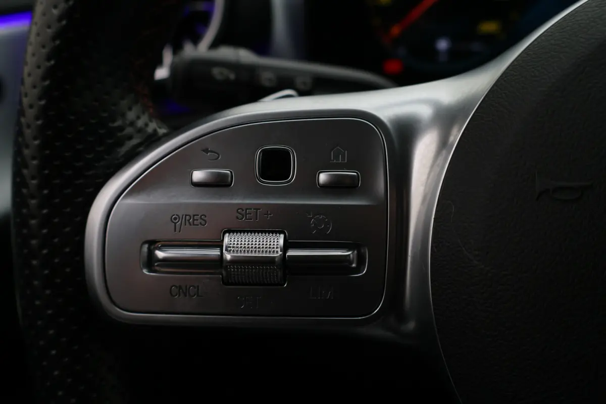 250 e Business Solution AMG Limited Virtual Cockpit, Camera, Cruise, Sfeerverlichting, LED, Apple CarPlay, DAB, 18"