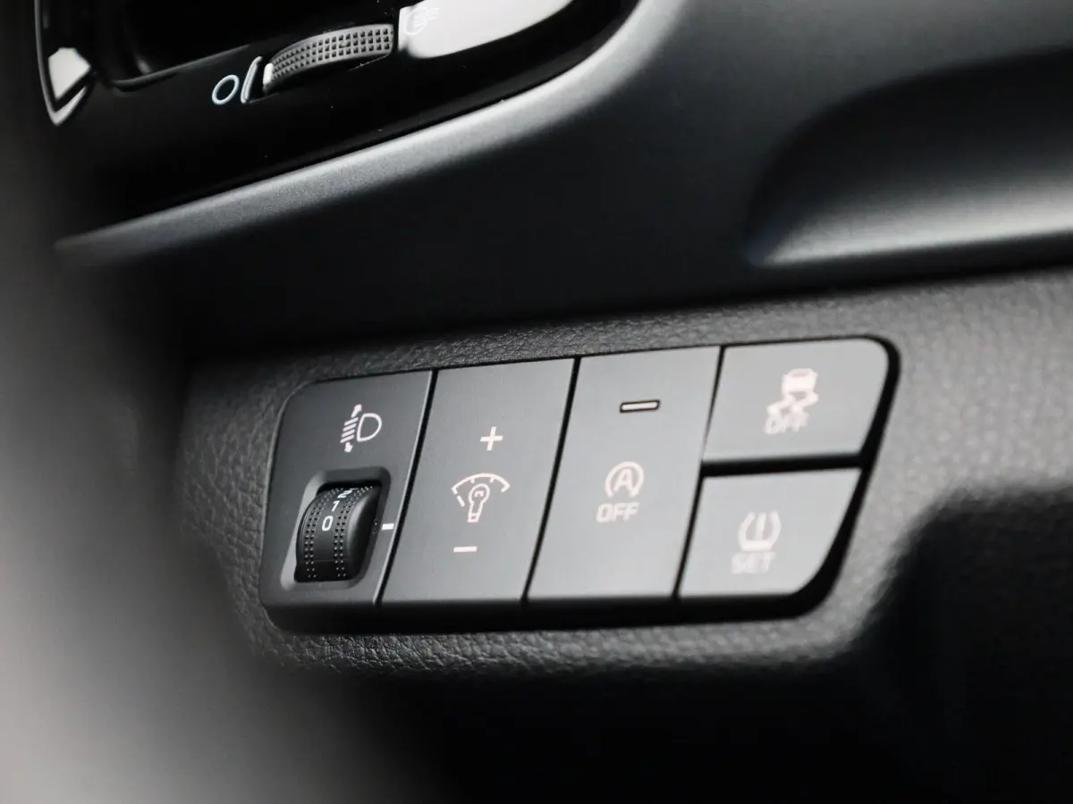 1.0 T-GDi MHEV DynamicLine | CAMERA | PARKEERSENSOREN | CLIMATE CONTROL | CRUISE CONTROL | NAVIGATIE | APPLE CARPLAY / ANDROID AUTO | LMV |