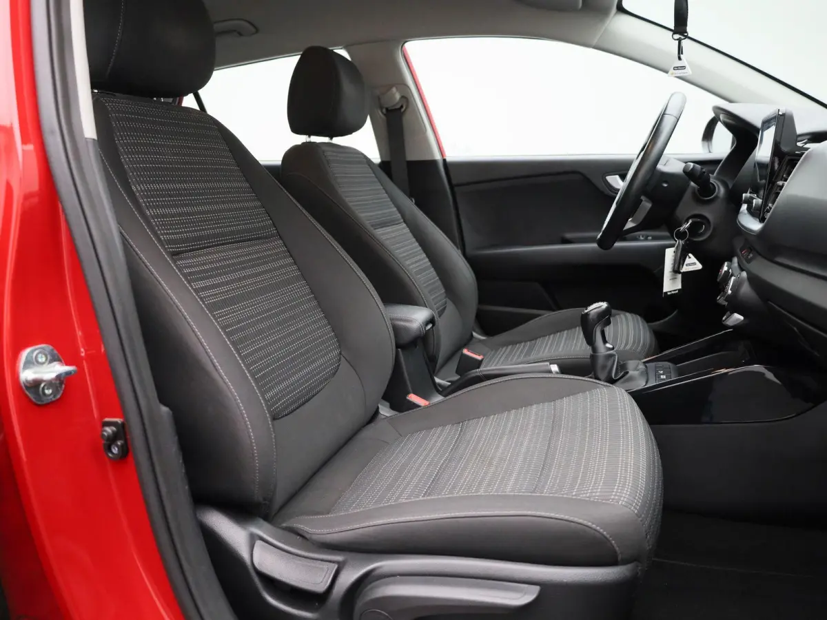1.0 T-GDi MHEV DynamicLine | CAMERA | PARKEERSENSOREN | CLIMATE CONTROL | CRUISE CONTROL | NAVIGATIE | APPLE CARPLAY / ANDROID AUTO | LMV |
