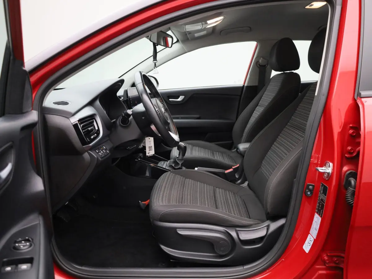 1.0 T-GDi MHEV DynamicLine | CAMERA | PARKEERSENSOREN | CLIMATE CONTROL | CRUISE CONTROL | NAVIGATIE | APPLE CARPLAY / ANDROID AUTO | LMV |