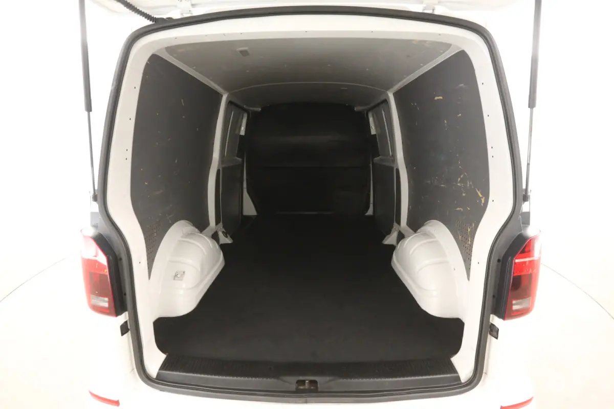 2.0 TDI L2H1 150PK | Automaat | Airco | Camera | Cruise | 3 Zits | 2xSchuifdeur | Trekhaak | Carplay