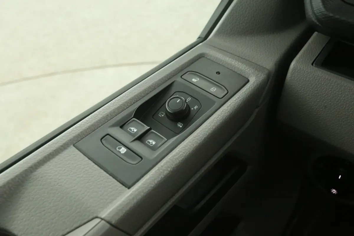 2.0 TDI L2H1 150PK | Automaat | Airco | Camera | Cruise | 3 Zits | 2xSchuifdeur | Trekhaak | Carplay
