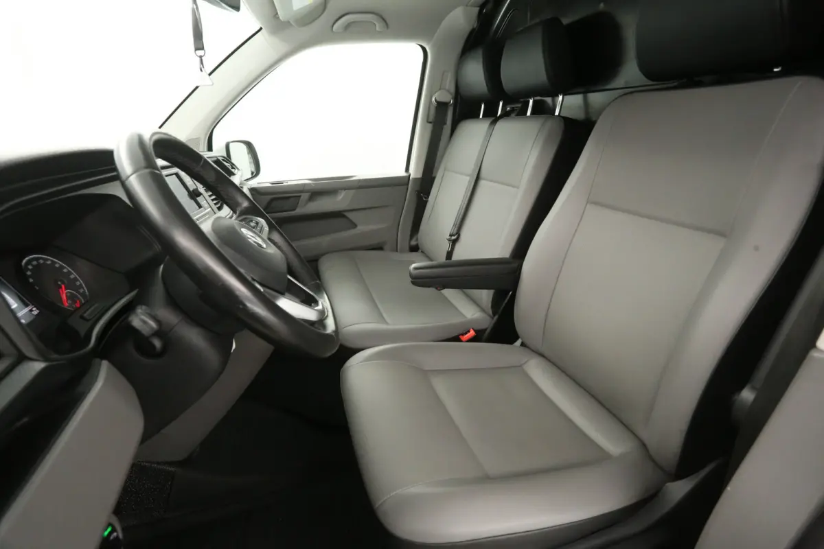 2.0 TDI L2H1 150PK | Automaat | Airco | Camera | Cruise | 3 Zits | 2xSchuifdeur | Trekhaak | Carplay