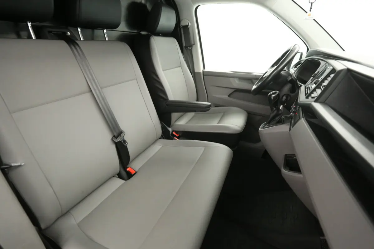 2.0 TDI L2H1 150PK | Automaat | Airco | Camera | Cruise | 3 Zits | 2xSchuifdeur | Trekhaak | Carplay