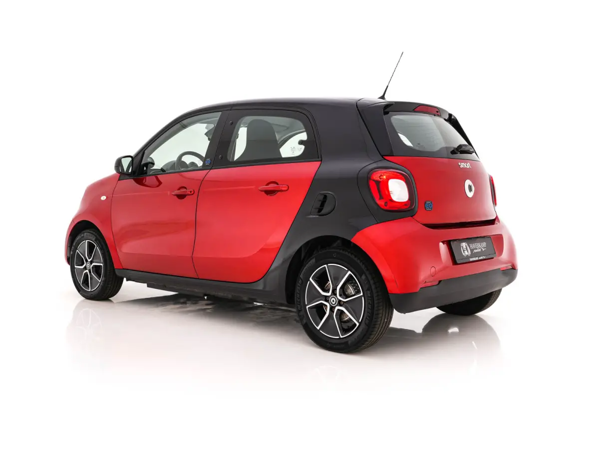 EQ Passion 18 kWh {SoH-95%} Aut.*FACE-LIFT | LED-LIGHTS | HEATED-COMFORTSEATS | CRUISE | ECC | DAB | SMART-AUDIO | COOL/AUDIO-PACK | 15"ALU*