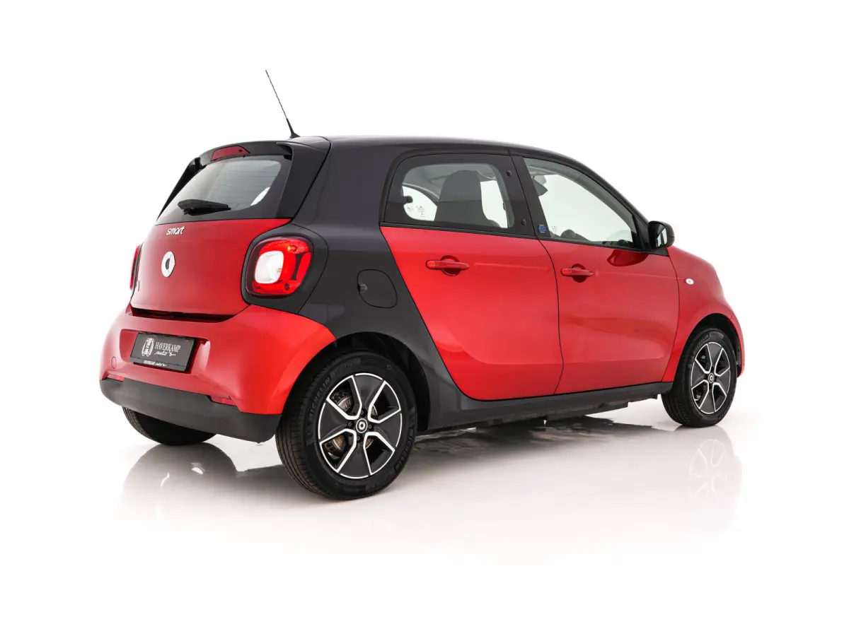 EQ Passion 18 kWh {SoH-95%} Aut.*FACE-LIFT | LED-LIGHTS | HEATED-COMFORTSEATS | CRUISE | ECC | DAB | SMART-AUDIO | COOL/AUDIO-PACK | 15"ALU*