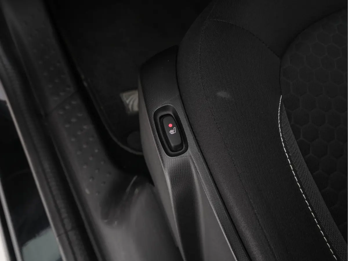 EQ Passion 18 kWh (3-Fase-22kW) {SoH-95%} Aut.*FACE-LIFT | LED-LIGHTS | HEATED-COMFORTSEATS | CRUISE | ECC | DAB | SMART-AUDIO | COOL/AUDIO-PACK | 15"ALU*