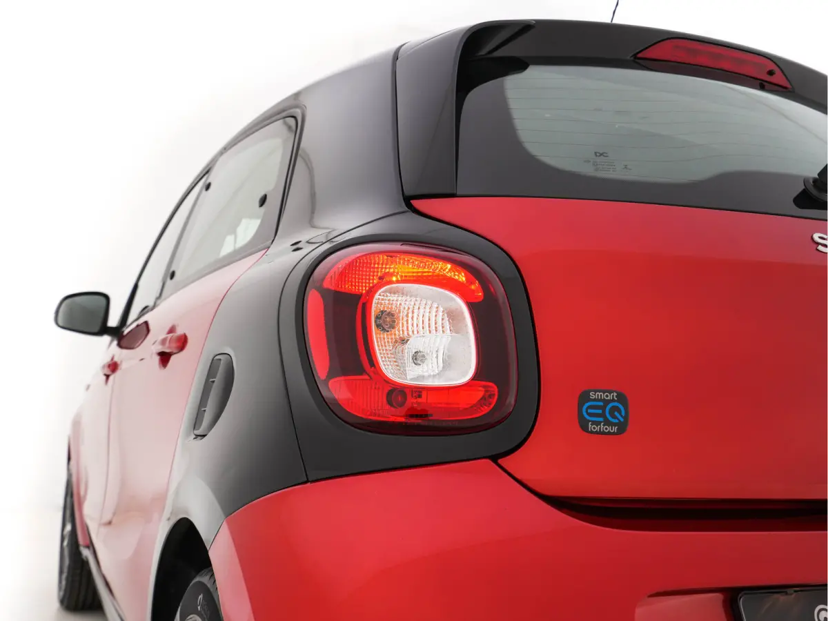 EQ Passion 18 kWh (3-Fase-22kW) {SoH-95%} Aut.*FACE-LIFT | LED-LIGHTS | HEATED-COMFORTSEATS | CRUISE | ECC | DAB | SMART-AUDIO | COOL/AUDIO-PACK | 15"ALU*
