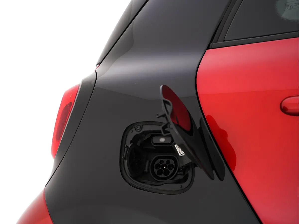 EQ Passion 18 kWh (3-Fase-22kW) {SoH-95%} Aut.*FACE-LIFT | LED-LIGHTS | HEATED-COMFORTSEATS | CRUISE | ECC | DAB | SMART-AUDIO | COOL/AUDIO-PACK | 15"ALU*